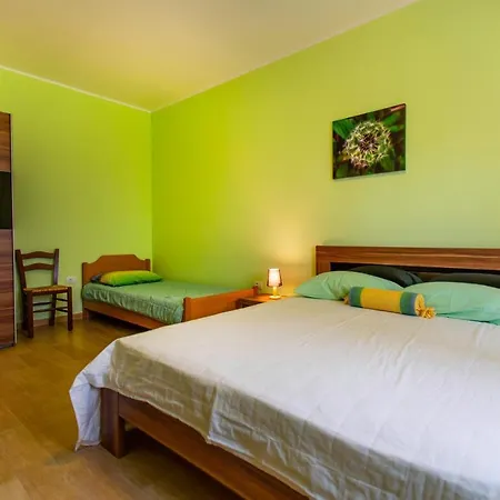 Five Bedroom Holiday In Holiday home